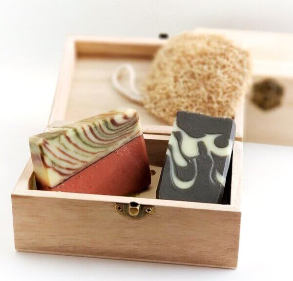 Coffret 2 savons et une éponge loofa
